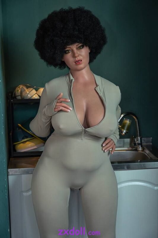 older sex doll rXk54z2